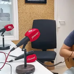 #1284 - Rodautors i el directe acústic 'Pell a pell' a l'estudi amb Guillem Gràcia - episode art