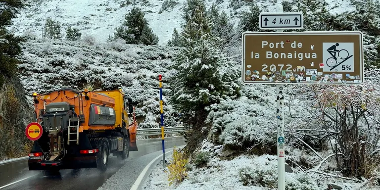 La neu arriba a cotes superiors als 1.700 metres al Pirineu occidental