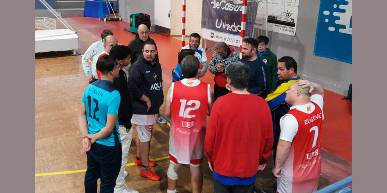 L'equip de bàsquet del Marpí defensa el seu títol de campions en els partits del cap de setmana