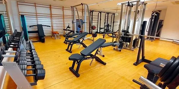 El Poliesportiu d’Altafulla reobre el 7 de setembre amb la recuperació de les classes de Pilates
