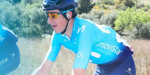 Movistar para a Marc Soler quan comandava el pilot per ajudar Quintana en l'ascensió al Tourmalet