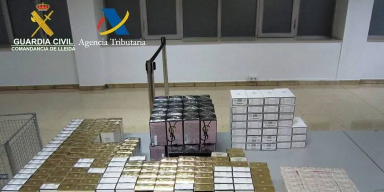 Confisquen 245 ampolles de perfum de contraban procedents d'Andorra