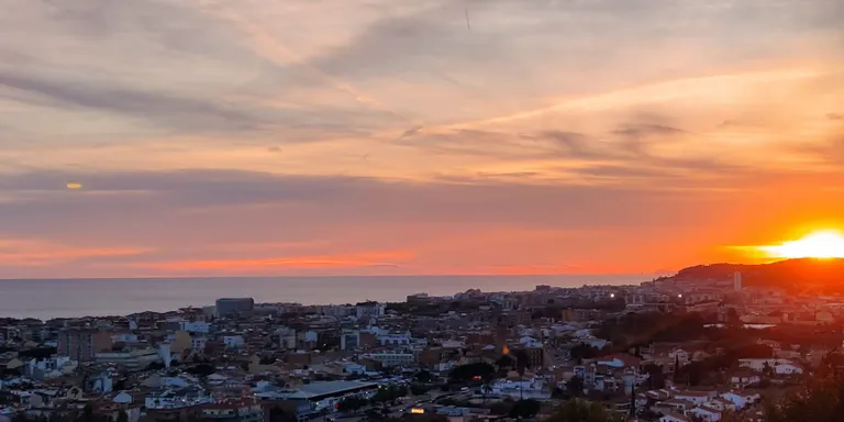 Possibilitat de pluja al matí i tarda de núvols amb ambient fred
