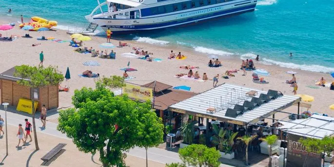 Pineda aconsegueix la bandera blava per la Platja de la Riera i la Platja dels Pescadors