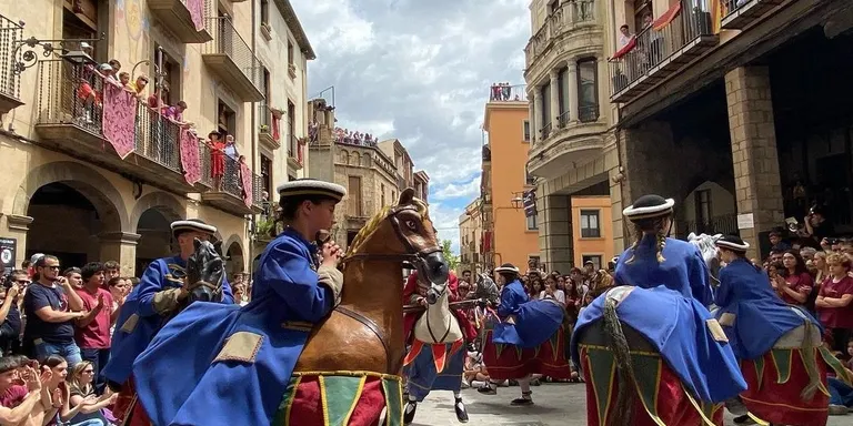 Obertes les inscripcions per ser balladors del ball de bastons i cavallets