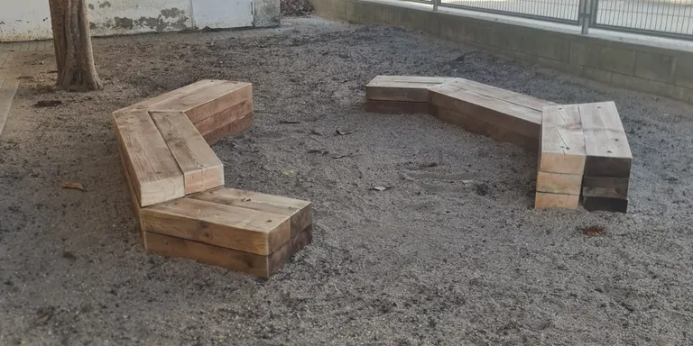 Comencen les feines per la naturalització dels patis de l’Escola Joan Maragall
