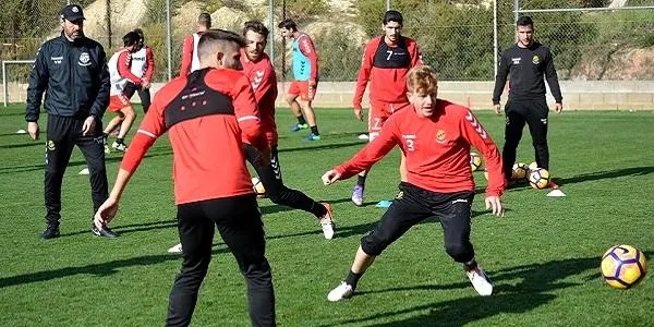 Tot a punt al Municipal de Reus per rebre el Nàstic en el primer derbi a la Segona Divisió