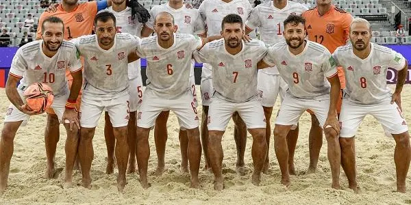 La Selecció Espanyola goleja a Moçambic en el debut al Mundial de Futbol Platja (4-8)