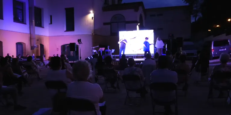 NOU REPORTATGE: Reviu l'emotiu Acte d'Homenatge als Voluntaris de la COVID-19