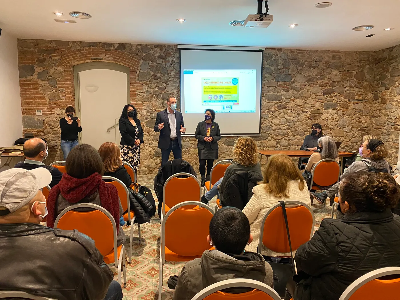 La secretària d'Igualtats de la Generalitat, Mireia Mata, exposa a Caldes la nova Llei d'igualtat de tracte i no-discriminació