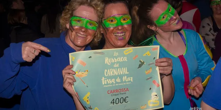 La Tribala guanya el cinquè premi a la millor carrossa al Carnaval de Tossa