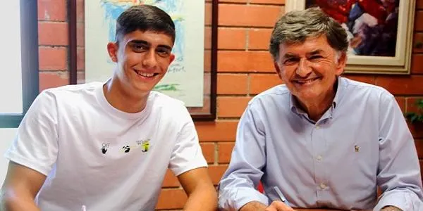 Marc Montalvo amplia el contracte amb el Nàstic fins al 2026