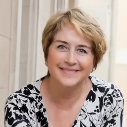 Entrevistes de la Plaça Mireia del 4/11/2020 — Entrevista a Gemma: “Petits contes, grans valors” i “Drets fràgils” — valors per a infants, feminisme i memòria d’una generació - episode art