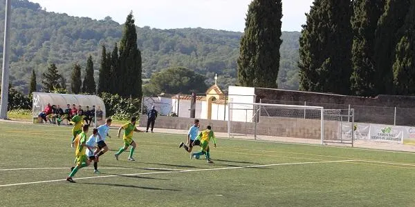 La Riera i el Roda de Barà protagonitzen l’últim derbi de la temporada amb l’ascens en joc
