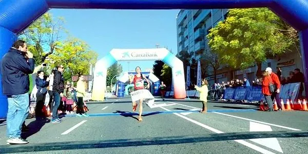 Marta Camps revalida el títol de la Cursa 10km de la Mitja Marató de Tarragona