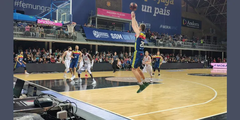 El MoraBanc Andorra desbanca del liderat el Baskonia (93-73)