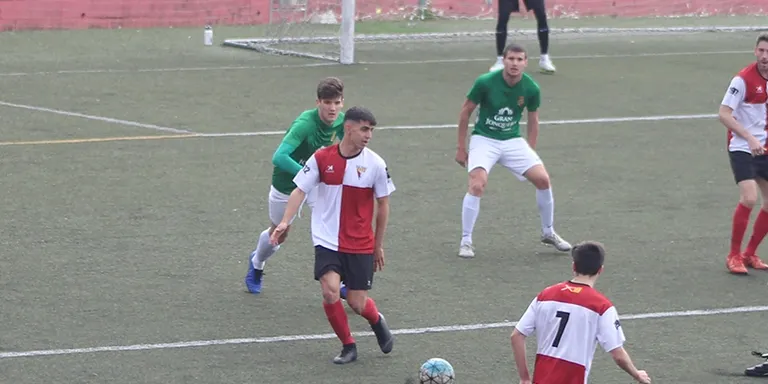 El Rubí s’encalla i entra en descens