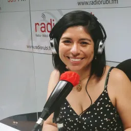 #331 - A Migrar Sin Fronteras, la integració de Katerine, colombiana - episode art