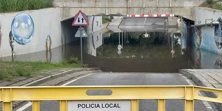 Es manté l'alerta de pluges intenses fins dimarts al matí