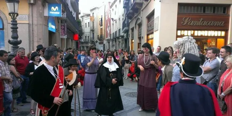Vallsinfo: Ajuts en habitatge, concurs de versotuits, Barri en Flor i reobertura PME