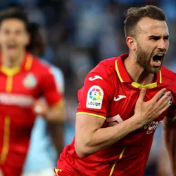 Borja Mayoral firma un doblet a Balaídos