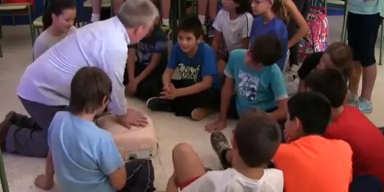 L'escola Torre de la Llebre acollirà aquest dijous un taller sobre les aturades cardiorespiratòries