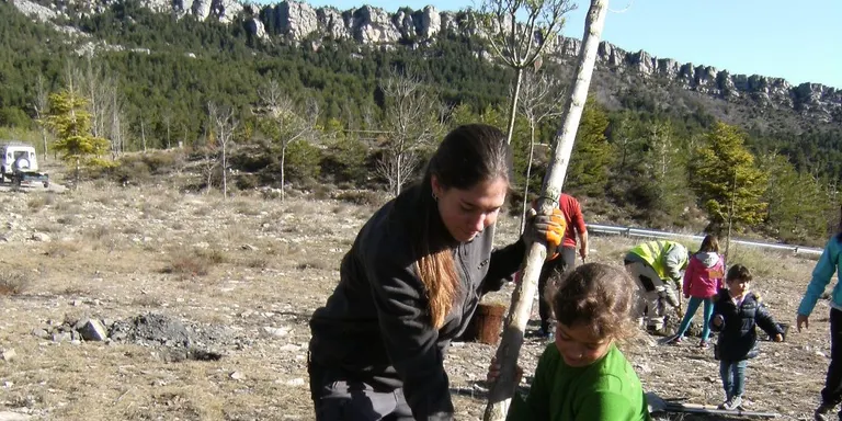El Parc Cadí-Moixeró celebra la Festa de l'Arbre amb les escoles de la zona