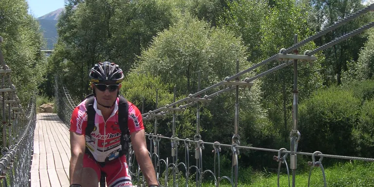 El ciclista professional Marc Trayter prova la ruta Trinxat Express