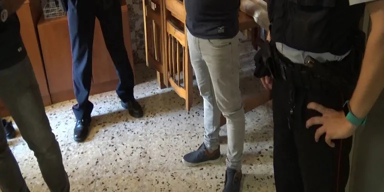 Ingressa a presó el violador que es feia passar per empresari