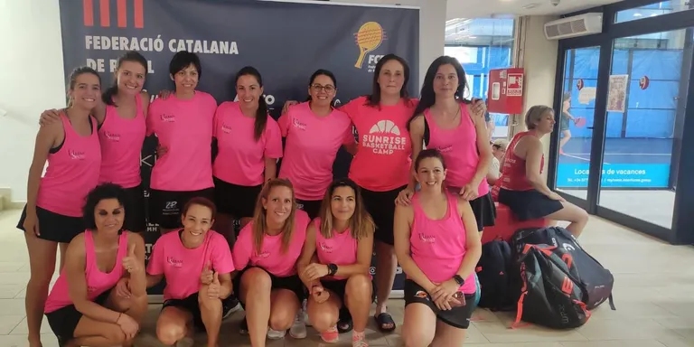 El Femení B Aguilera It Services de l'Urban Sport Pàdel Club La Seu ascendeix a Segona Catalana