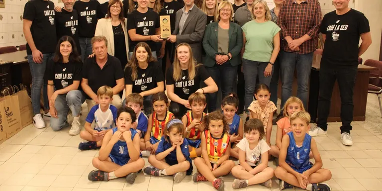 Felicitació institucional al Cadí La Seu com a campió de la 35a Lliga Catalana Femenina AON