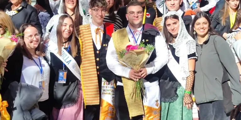 Marc Vilà passa la faixa d'hereu de les comarques lleidatanes a Pol Ribes