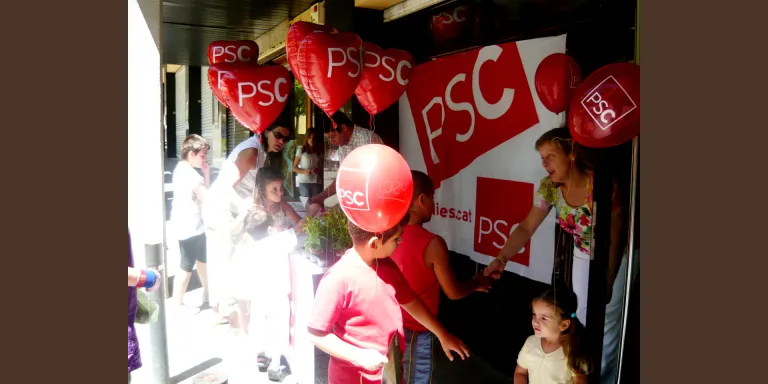El PSC de la Seu fa una jornada informativa al carrer