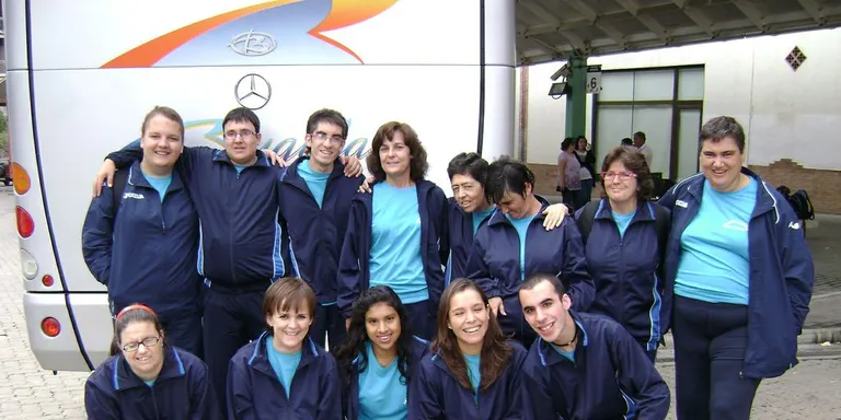 Una desena de nois i noies usuaris del Taller Claror de la Seu d'Urgell participen als Special Olympics