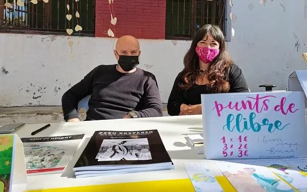 La Biblioteca Municipal d'Altafulla porta a la fira de Sant Jordi una taula d'autors locals
