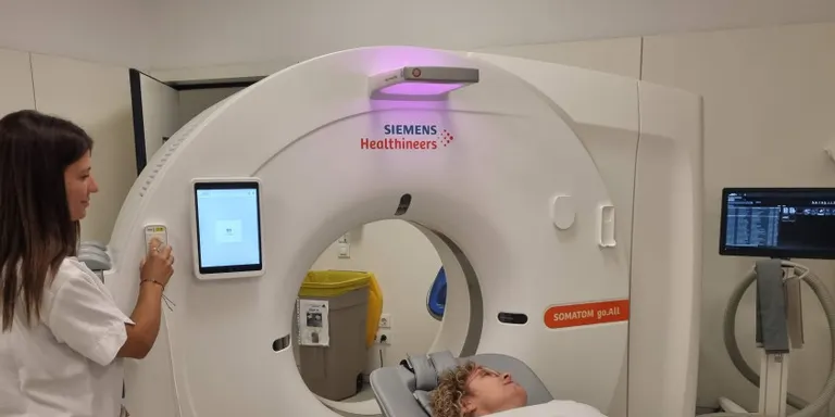 L’Hospital de Mollet estrena un nou model de laboratori que agilitzarà el procés de diagnòstic dels pacients