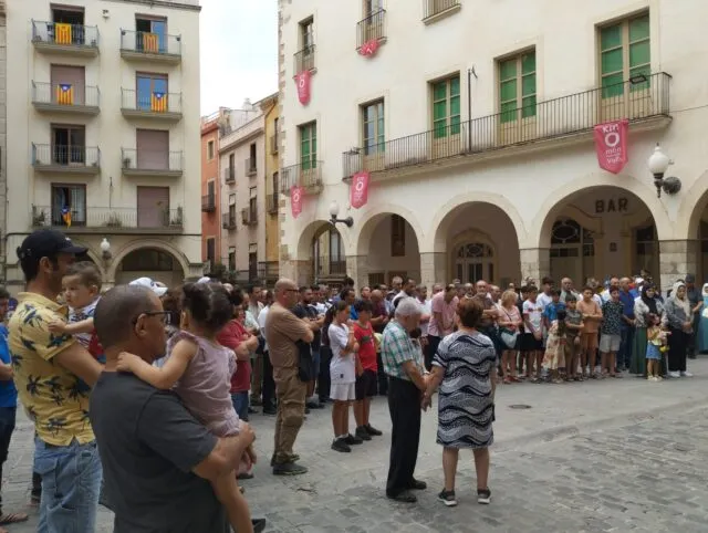 Valls se suma a la campanya de suport a les víctimes del terratrèmol al Marroc