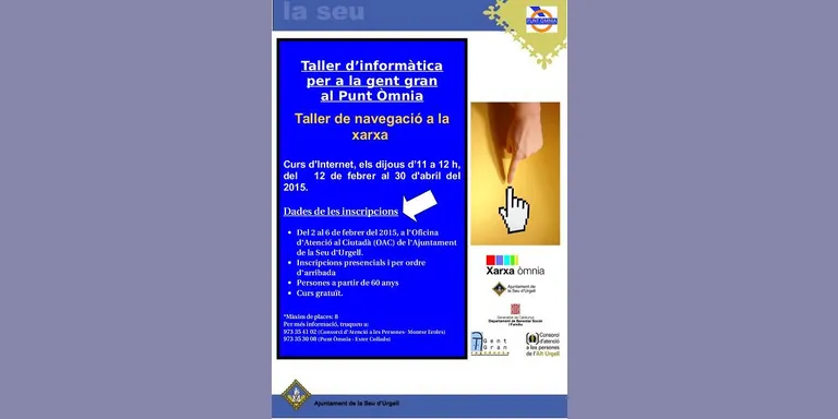 Taller d'informàtica per a gent gran al Punt Òmnia
