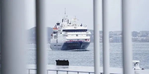 S’inaugura la temporada de creuers a Tarragona amb l’escala d’un vaixell de CroisiEurope