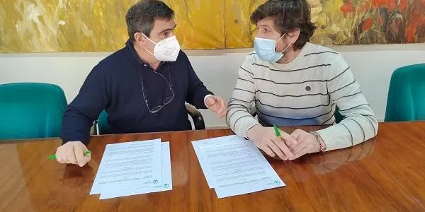 L'Ajuntament d'Altafulla exemplifica el seu suport al teixit comercial de la vila amb un acord de col·laboració amb ATECA