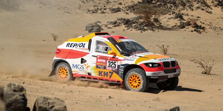 Isidre Esteve i Jaume Betriu superen la tercera etapa del Dakar