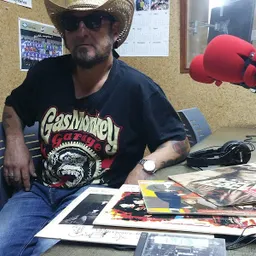 L'entrevista - Carlos Segarra - Los Rebeldes del 04/08/2018 - episode art