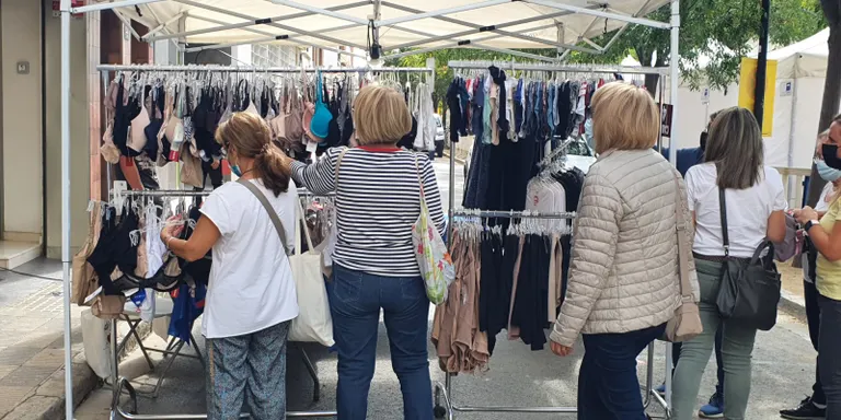 Els comerciants demanen més accions de promoció per afavorir el sector