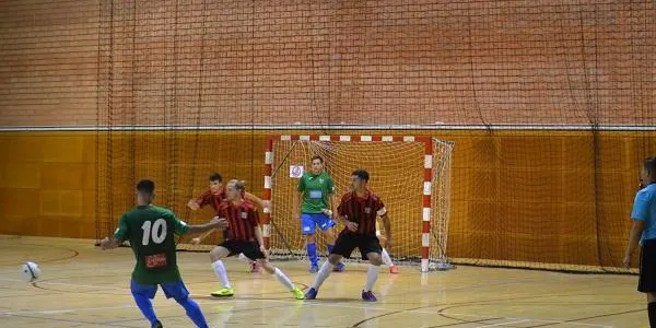 El Roda assalta la pista del Vendrell en un partit de màxima igualtat (2-3)