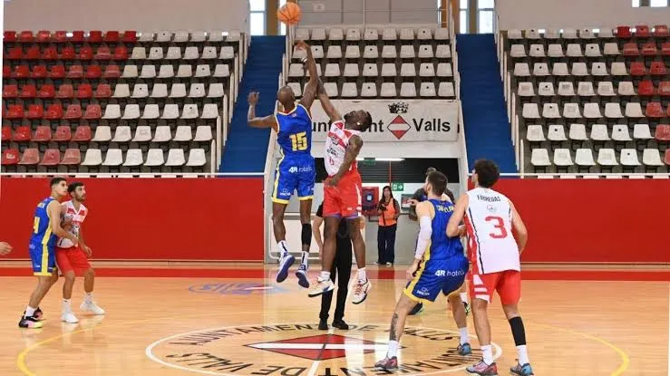 El CB Valls cau amb contundència davant del CB Salou