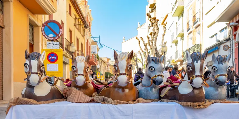 La Societat Cultural i Recreativa El Casino presenta els nous cavallets
