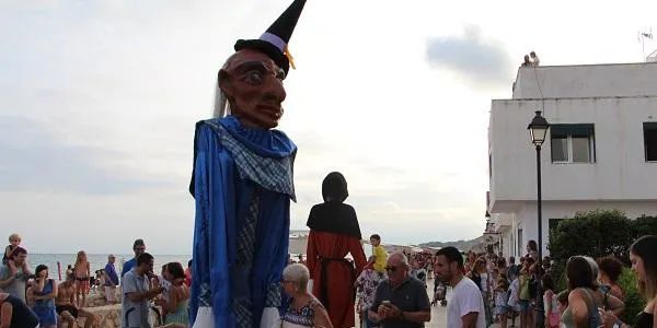 Torna la cercavila i el correfoc d’estiu al barri marítim d’Altafulla