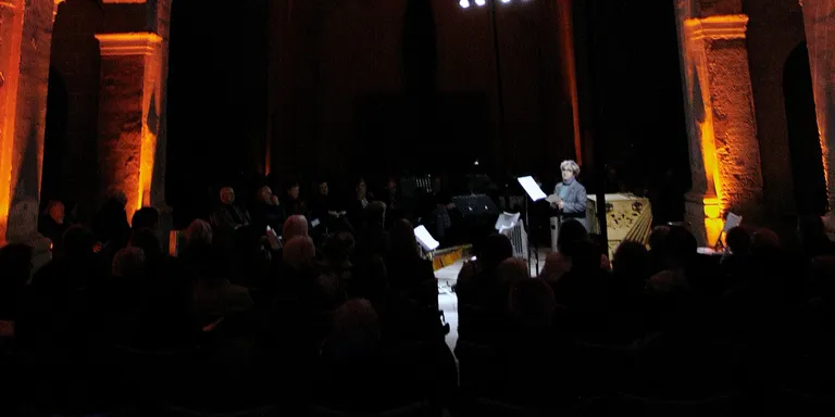 La Jove Capella Reial actua a l’interior de Sant Francesc