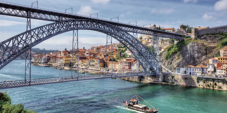 70 persones marxen demà cap a Porto en el viatge literari de la Biblioteca