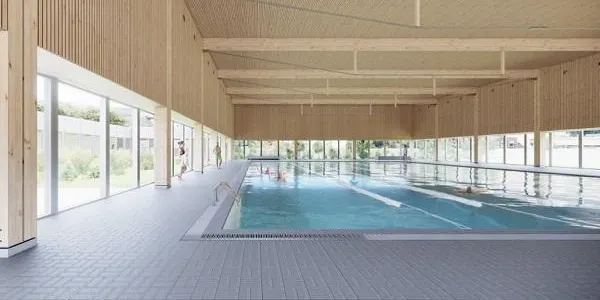 L’Ajuntament de Torredembarra esperarà que acabi l’obra de la piscina nova per actuar penalment contra la constructora